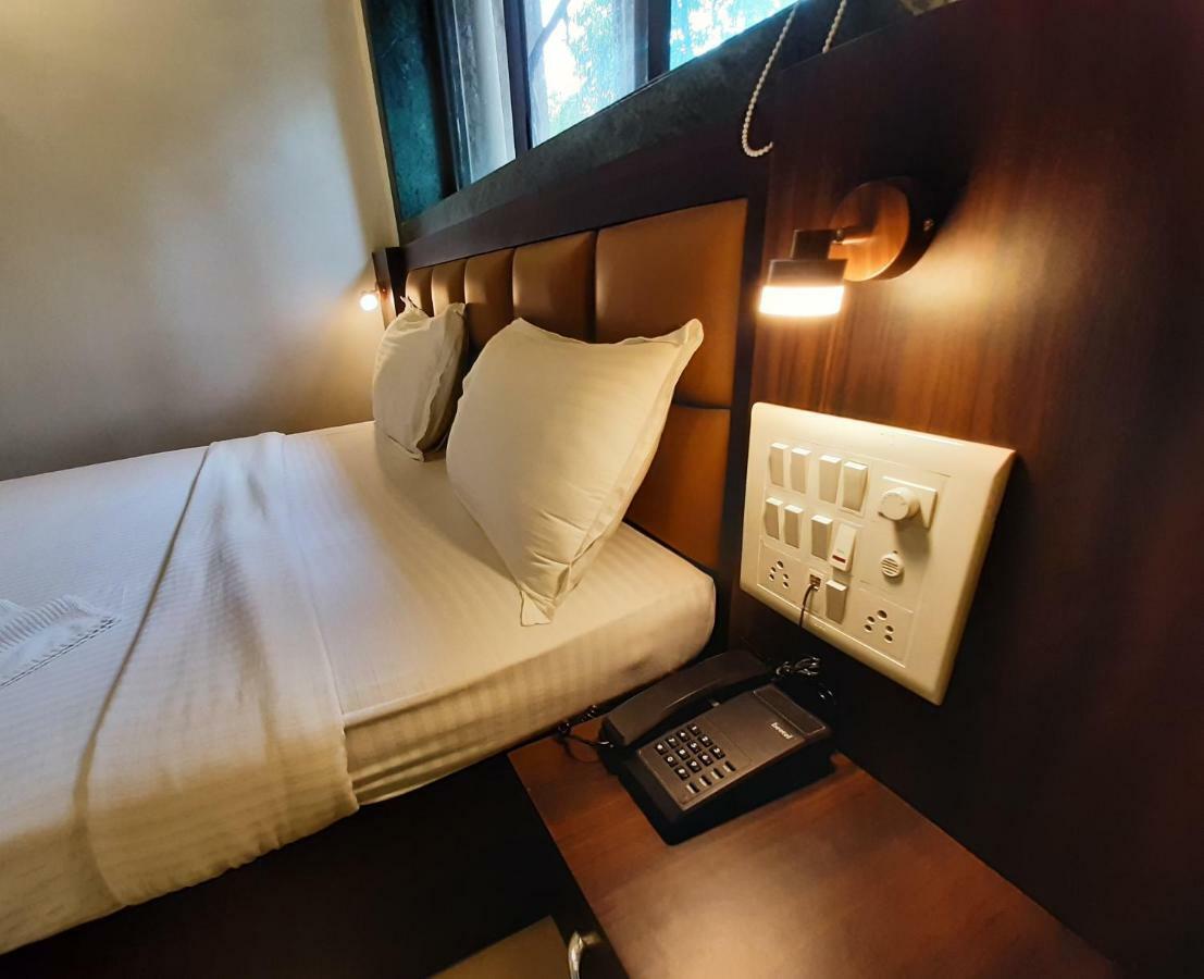 Hotel Royal Comfort Mumbai Exterior foto