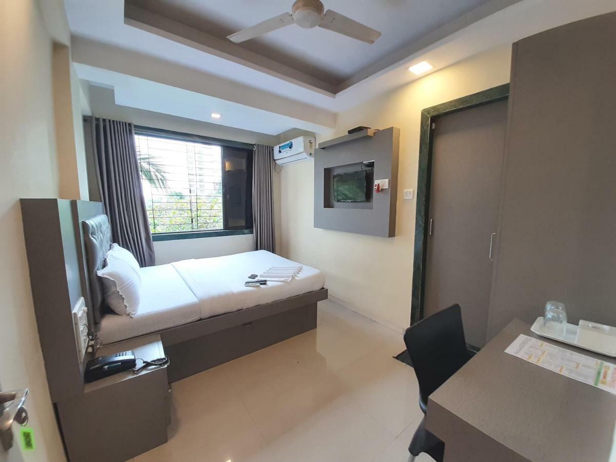 Hotel Royal Comfort Mumbai Exterior foto