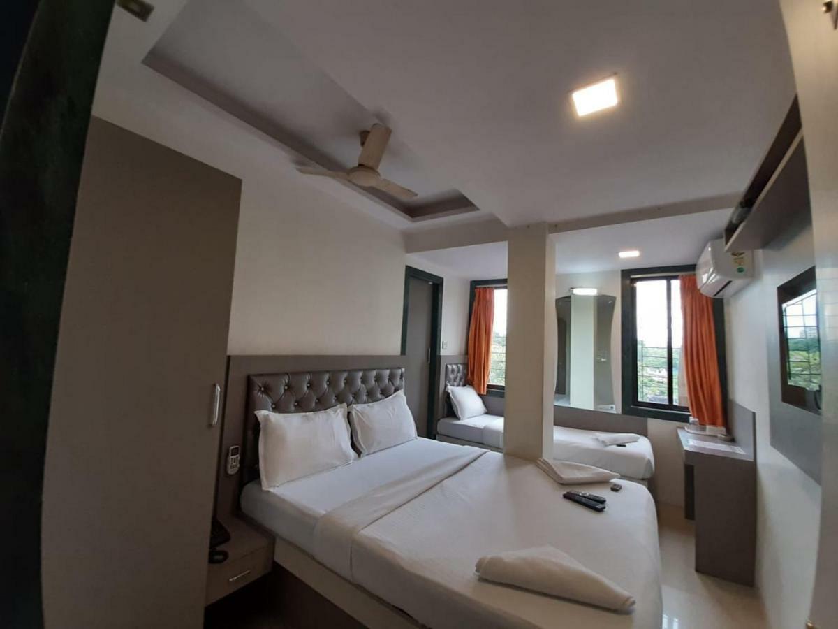 Hotel Royal Comfort Mumbai Exterior foto