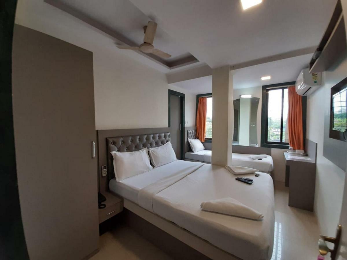 Hotel Royal Comfort Mumbai Exterior foto